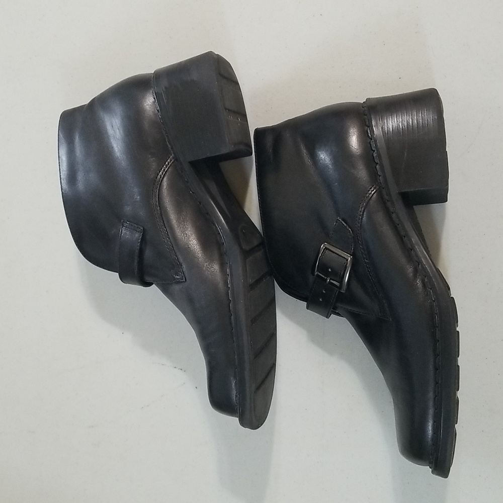 White Mountain Leather Boots Size 10M